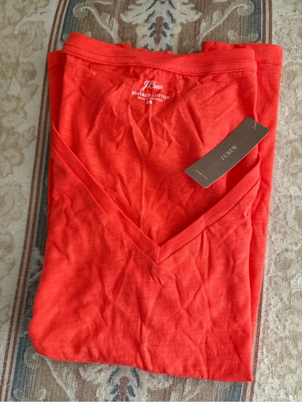 J Crew V Neck Re- Imagined vintage cotton t shirt - Picture 3 of 10